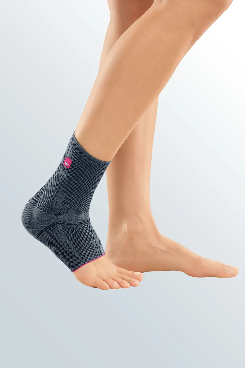 levamed-ankle-supports-medi-m-109297.webp