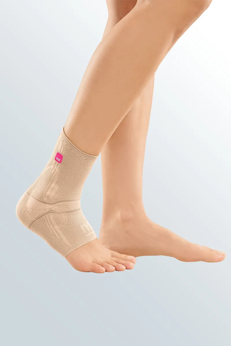 levamed-ankle-supports-sand-medi-m-109289.webp